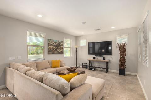 307 N 69th Pl, Mesa, AZ 85207 photo 4