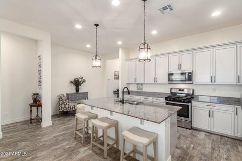 8833 S 167th Ln, Goodyear, AZ 85338 photo 5
