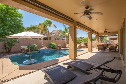 2463 E Plum St, Gilbert, AZ 85298 photo 4