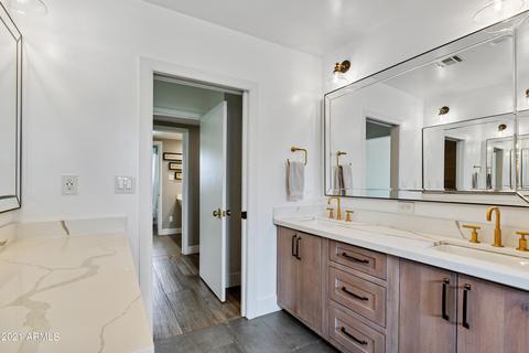 310 E Mclellan Blvd, Phoenix, AZ 85012 photo 23