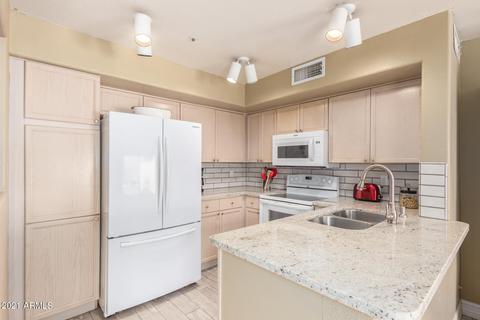 1136 W Windjammer Dr, Gilbert, AZ 85233 photo 4