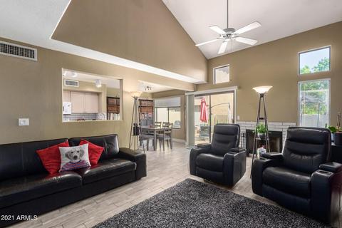 1136 W Windjammer Dr, Gilbert, AZ 85233 photo 2