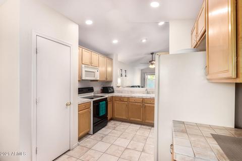1646 E Amber Ln, Gilbert, AZ 85296 photo 13