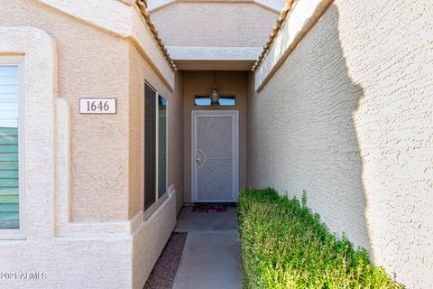 1646 E Amber Ln, Gilbert, AZ 85296 photo 4