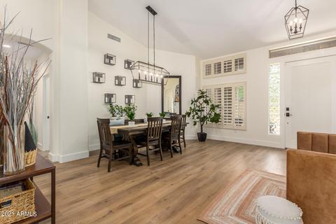 8052 E Sienna St, Mesa, AZ 85207 photo 4