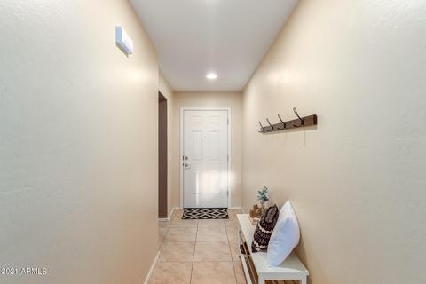 7906 S Sorrell Ln, Gilbert, AZ 85298 photo 11