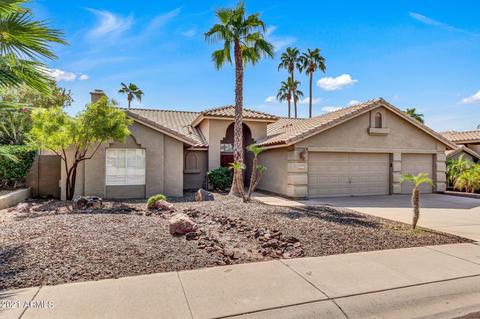 327 E Mountain Sky Ave, Phoenix, AZ 85048 photo 2