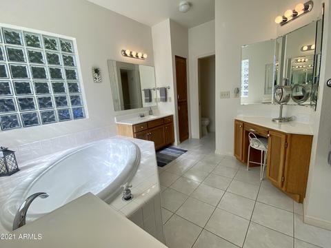 4469 E Desert Ln, Gilbert, AZ 85234 photo 17