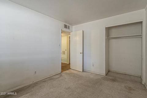 3033 N 35th Dr, Phoenix, AZ 85019 photo 16