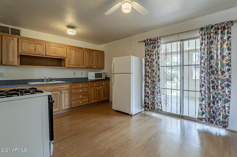 3033 N 35th Dr, Phoenix, AZ 85019 photo 8