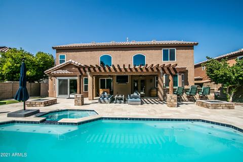 2621 E Arabian Dr, Gilbert, AZ 85296 photo 2
