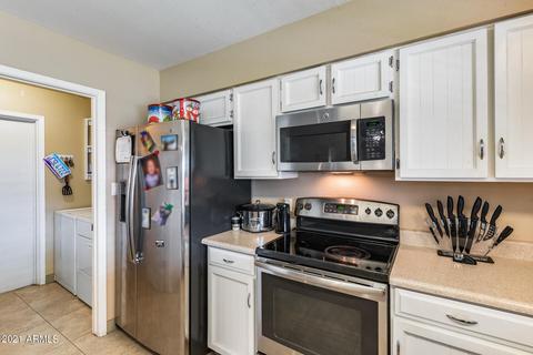 2739 W Michelle Dr, Phoenix, AZ 85053 photo 11