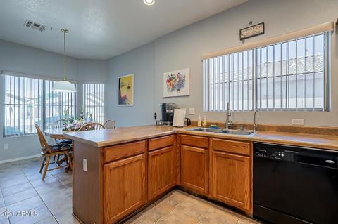 4025 W Hackamore Dr, Phoenix, AZ 85083 photo 8