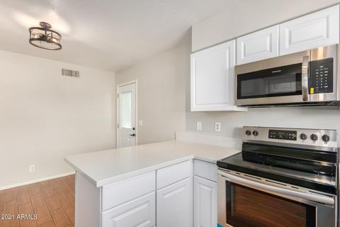 125 E Jacaranda St, Mesa, AZ 85201 photo 8