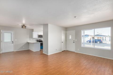 125 E Jacaranda St, Mesa, AZ 85201 photo 4