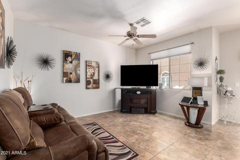 4361 E Selena Dr, Phoenix, AZ 85050 photo 5