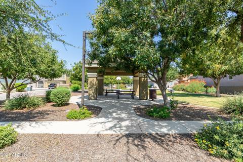 4361 E Selena Dr, Phoenix, AZ 85050 photo 27