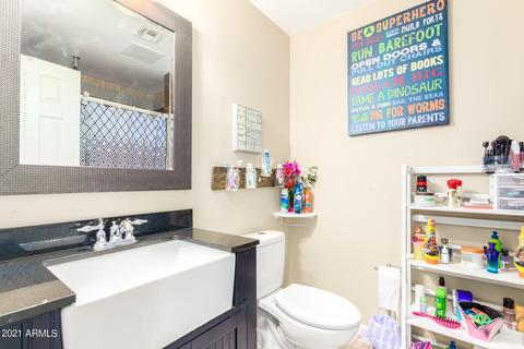 251 E Hampton Ave, Mesa, AZ 85210 photo 17