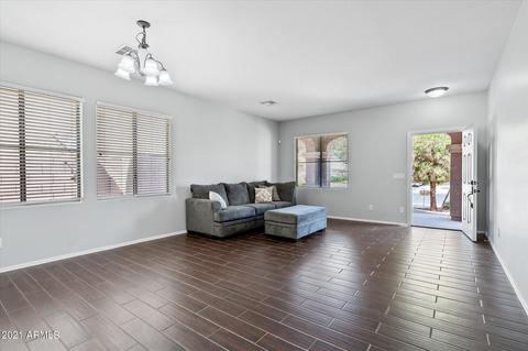 4563 E Oxford Ln, Gilbert, AZ 85295 photo 3
