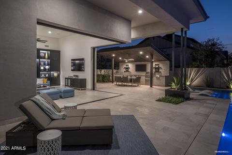 2732 E Lark Ct, Gilbert, AZ 85297 photo 12