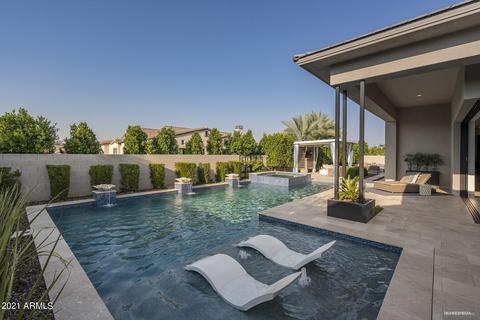 2732 E Lark Ct, Gilbert, AZ 85297 photo 8