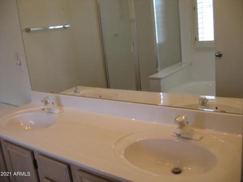 3139 E Wahalla Ln, Phoenix, AZ 85050 photo 9