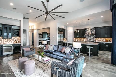 3917 E Crittenden Ln, Phoenix, AZ 85018 photo 1