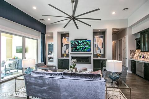 3917 E Crittenden Ln, Phoenix, AZ 85018 photo 4