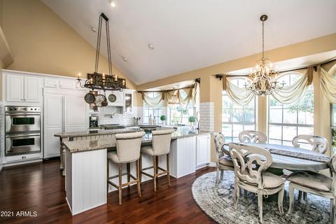 4032 E Hackamore Cir, Mesa, AZ 85205 photo 9