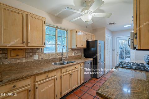 139 Encanto Dr, Tempe, AZ 85281 photo 2