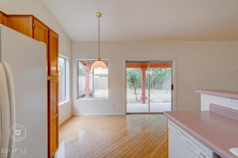 1925 E Fellars Dr, Phoenix, AZ 85022 photo 9