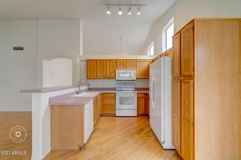 1925 E Fellars Dr, Phoenix, AZ 85022 photo 2