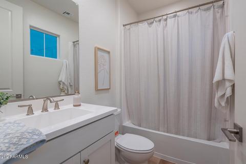 3750 Earll Dr, Phoenix, AZ 85018 photo 9