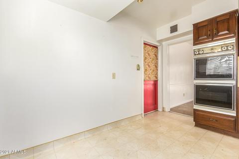 5416 E Verde Ln, Phoenix, AZ 85018 photo 9