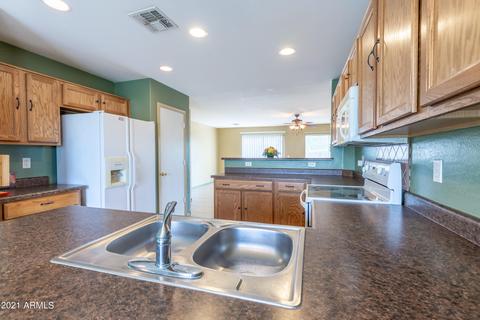 2601 E Beverly Ln, Phoenix, AZ 85032 photo 5