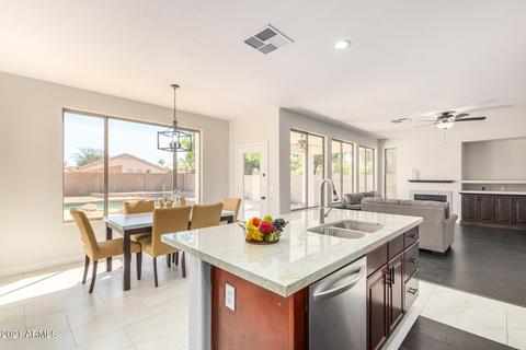 1775 E Sereno Dr, Gilbert, AZ 85296 photo 8