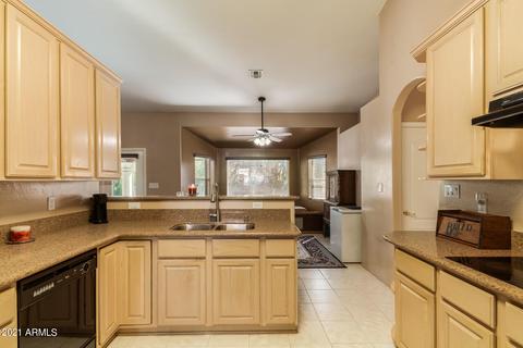 1305 E Michelle Dr, Phoenix, AZ 85022 photo 11