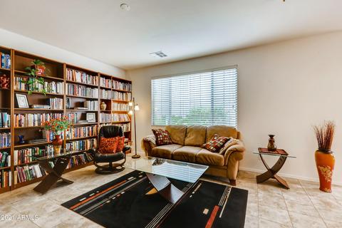 3725 E Kerry Ln, Phoenix, AZ 85050 photo 4