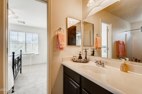 3725 E Kerry Ln, Phoenix, AZ 85050 photo 20
