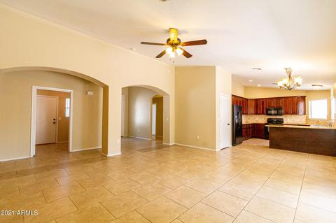 984 N Martingale Rd, Gilbert, AZ 85234 photo 4
