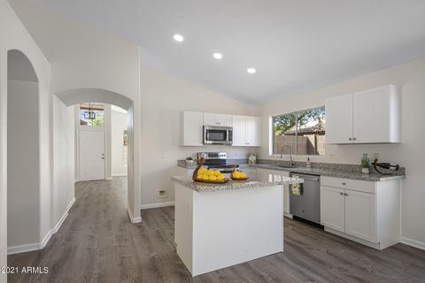 710 W Orange Dr, Gilbert, AZ 85233 photo 6