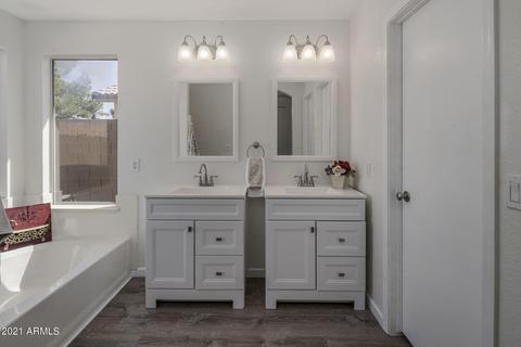 710 W Orange Dr, Gilbert, AZ 85233 photo 17