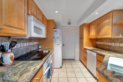 9 E Waltann Ln, Phoenix, AZ 85022 photo 3