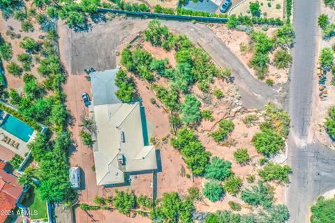 4853 E White Gates Dr, Phoenix, AZ 85018 photo 2