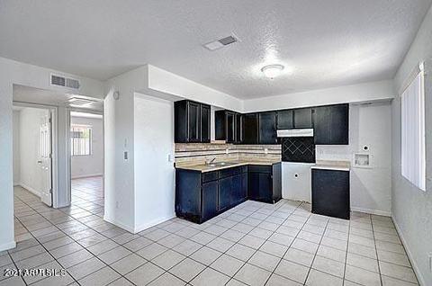 2454 E Roeser Rd, Phoenix, AZ 85040 photo 3