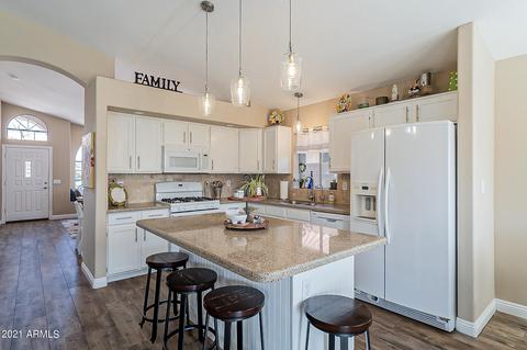 6919 E Lakeview Ave, Mesa, AZ 85209 photo 9