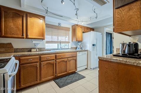 1031 E Sahuaro Dr, Phoenix, AZ 85020 photo 5