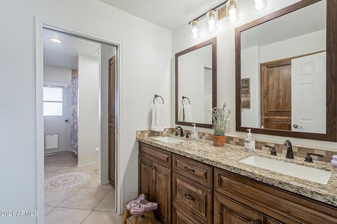 2402 E Brown St, Phoenix, AZ 85028 photo 16