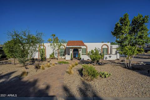 2402 E Brown St, Phoenix, AZ 85028 photo 1