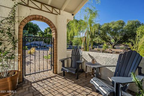 2402 E Brown St, Phoenix, AZ 85028 photo 4